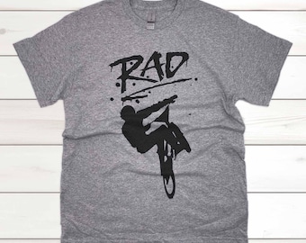 Camiseta Retro RAD Graffiti Tag Design - Estilo de películas de los 80 - Camiseta Gildan Ultra Cotton