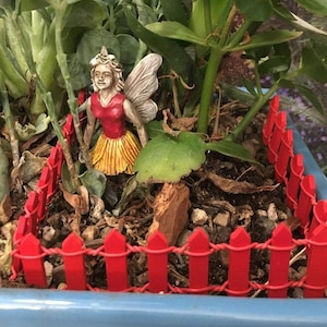 Choose One Hand-Painted 2&quot; x4&quot; Miniature Picket Fencing