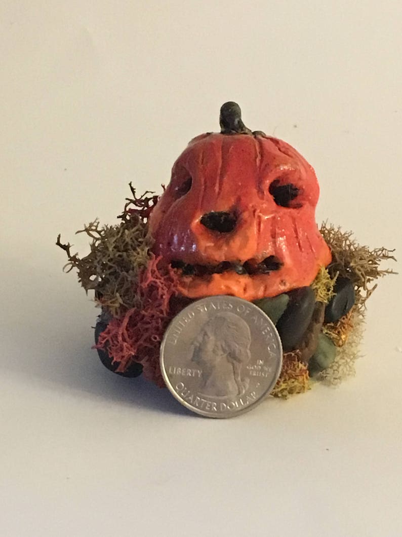 Flickering Lighted Pumpkin, Miniature Jack O' Lantern, Halloween Decor ...