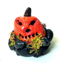 Miniature Halloween Light Up Jack O&#39; Lantern Fairy Garden Pumpkin