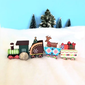 Christmas Wooden  Train Set, Colorful Children&#39;s Trains, Miniature Train
