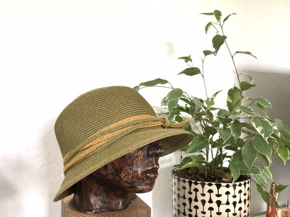 Vintage Woven Straw Hat | Low Profile 1930s Style