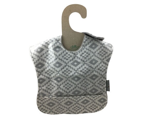 plastic bib with pocket