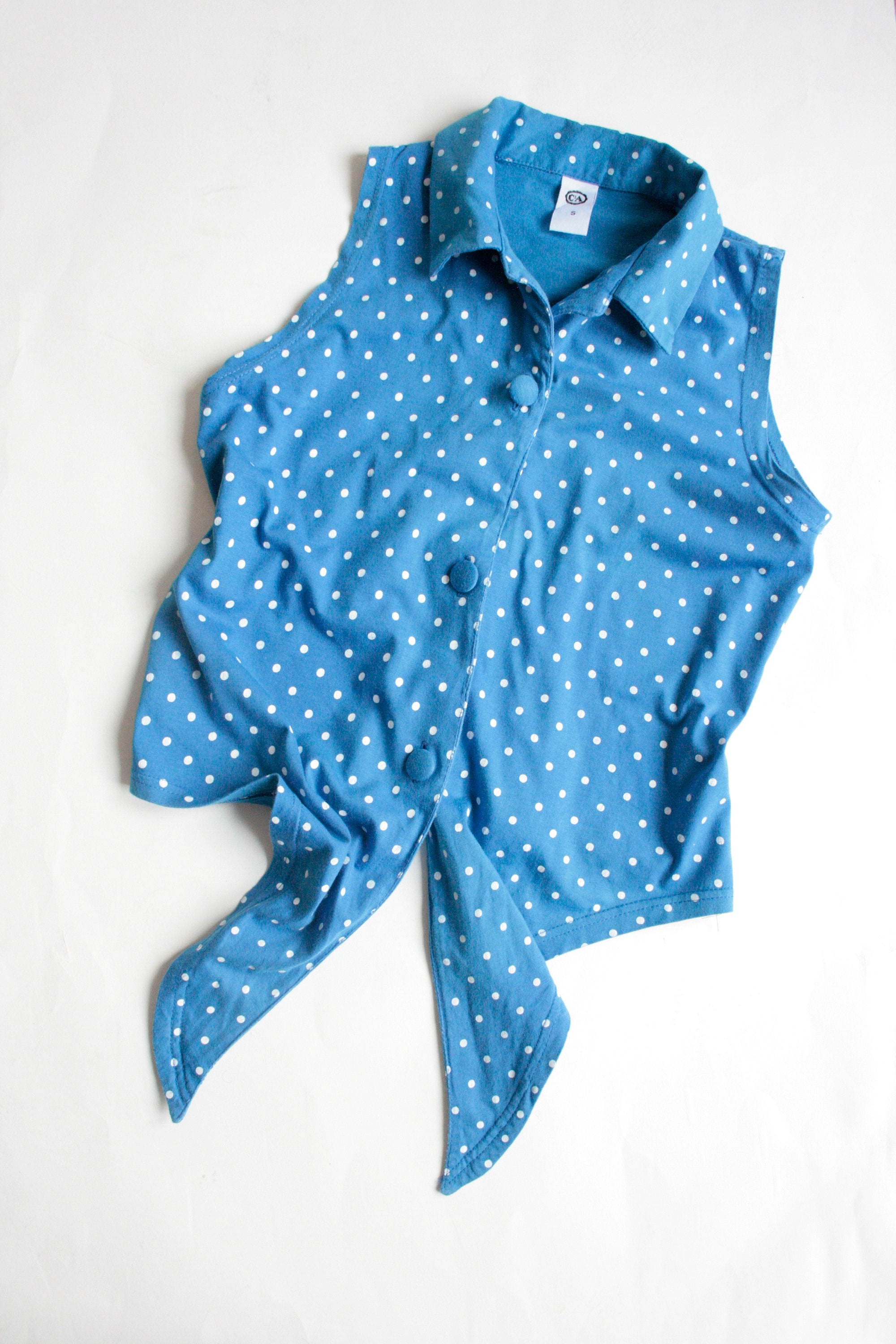 Vintage Tie Front Crop Button up Shirt With Floral Pattern