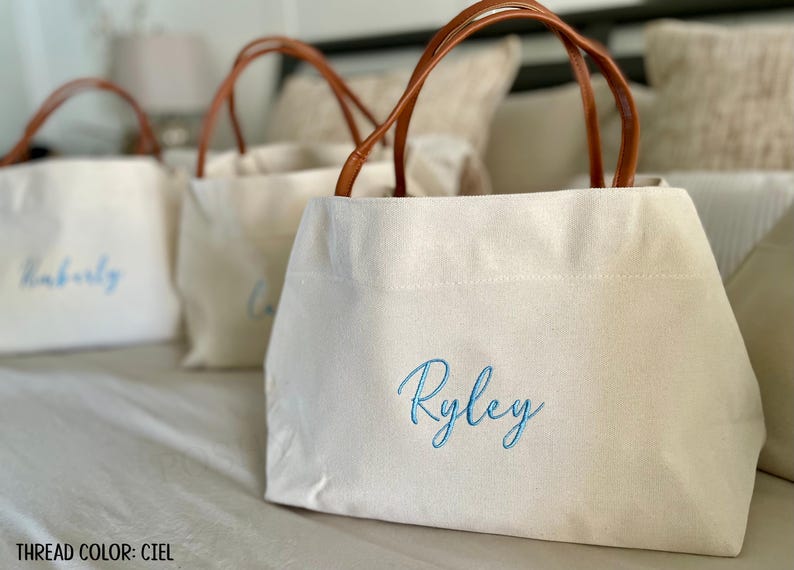 Bridesmaid Tote bags monogrammed, bridesmaid bag wedding tote bags, bridal party gifts bride wedding gift, bachelorette custom tote bag image 3