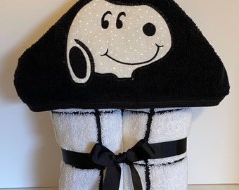 Childs Snoopy Hoodie Bath, Beach Pool Towel, Snoopy customized Hoodie towel, monogrammed Snoopy Hoodie towel