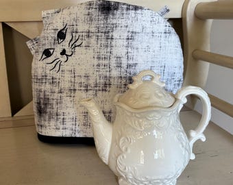 Cat Teapot Cozy, Cat Face onTeapot Cozy,  Kitten Face Teapot Warmer, Cat or Kitten  Teapot Cozy, Teapot Cozy