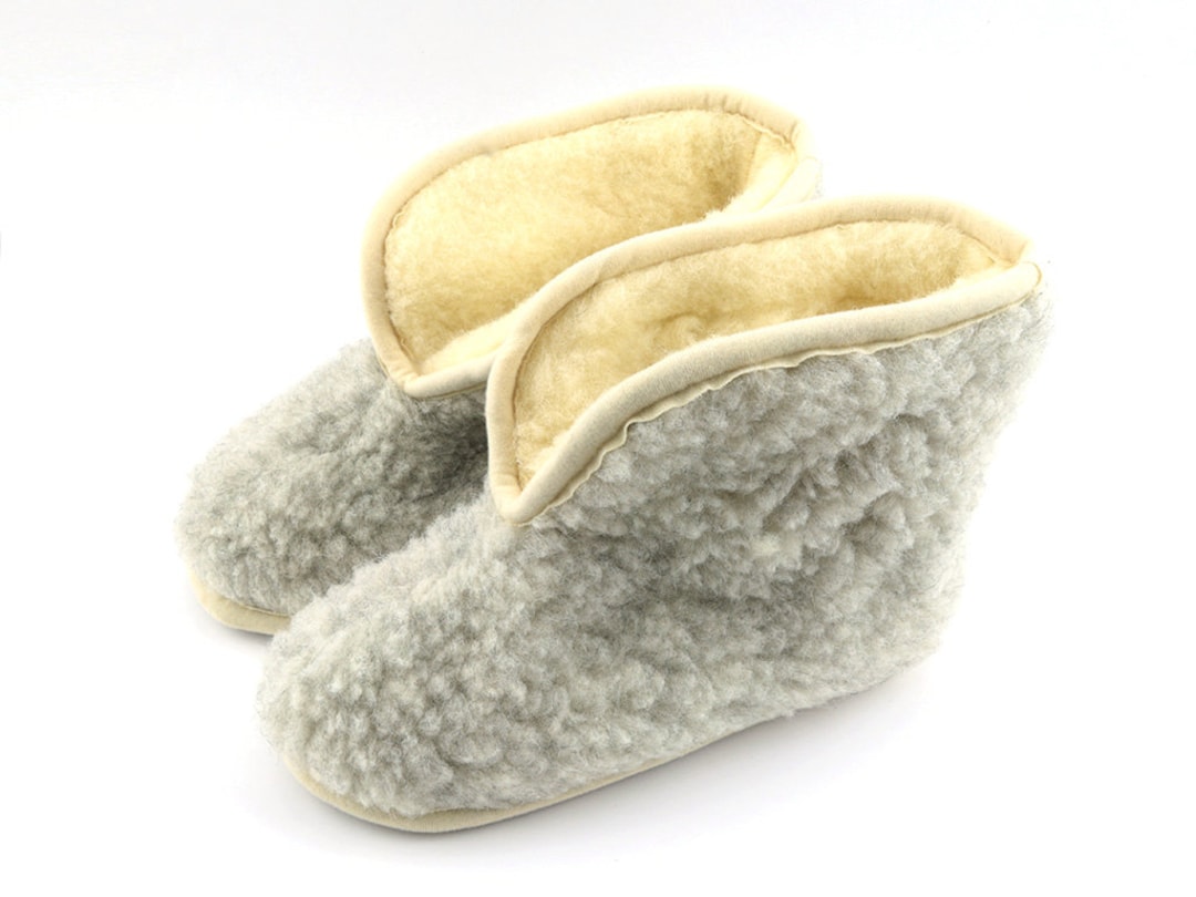 lambswool booties