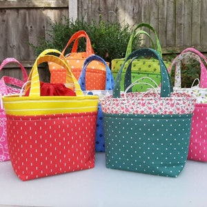 Eco-friendly insulated lunch bags