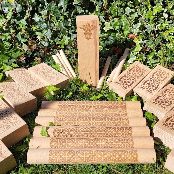 Deluxe Kubb Set - Hartholz - Wikinger Schach - Luxus Rasenspiel - Graviert