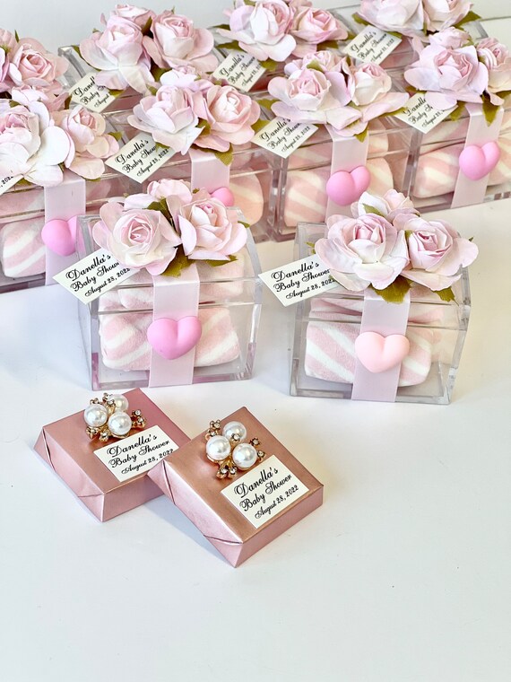 25 Baby Shower Party Favor Ideas - Personalized Baby Shower Favors