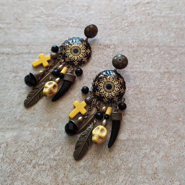 Boucles d'oreilles breloques bohème tête de mort croix/ cabochon mandala