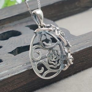 Pendant Blank (16x19mm Oval Blank) Antique Style Thai Sterling Silver Oval Cabochon Pendant Setting P350B