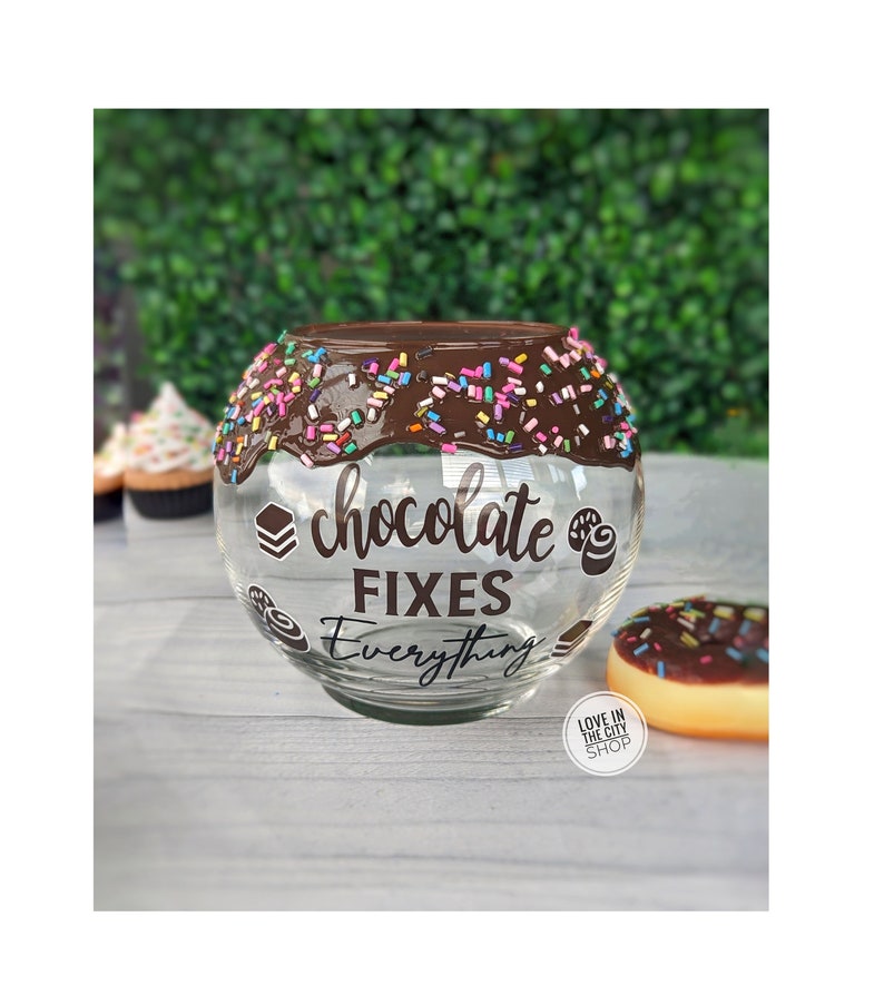 Personalized glass chocolate candy bowl, Chocolate bowl, office candy jar, receptionist candy bowl, Candy Theme party, Teacher jar bild 3