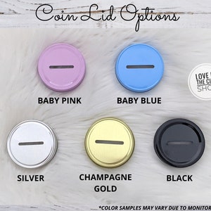 Op de afbeelding: Zes opties voor muntdeksels voor een pot of spaarpot. De deksels zijn in de kleuren babyroze, babyblauw, zilver, champagne goud en zwart. De tekst "Love in the City Shop" is zichtbaar in de rechterbovenhoek van de afbeelding.