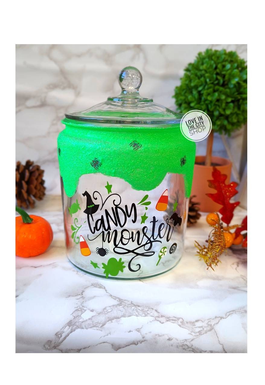 Decorative Glass Jar. 30cm or 25cm. Candy Jar. Sweetie Jar. Display Jar.  Lidded. Footed. Decorative Vase. Display Jar. Glam Display. 