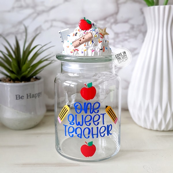 Personalized teacher glass candy jar with frosting lid, principal desk office Decor, snack container for home office, treat reward jar