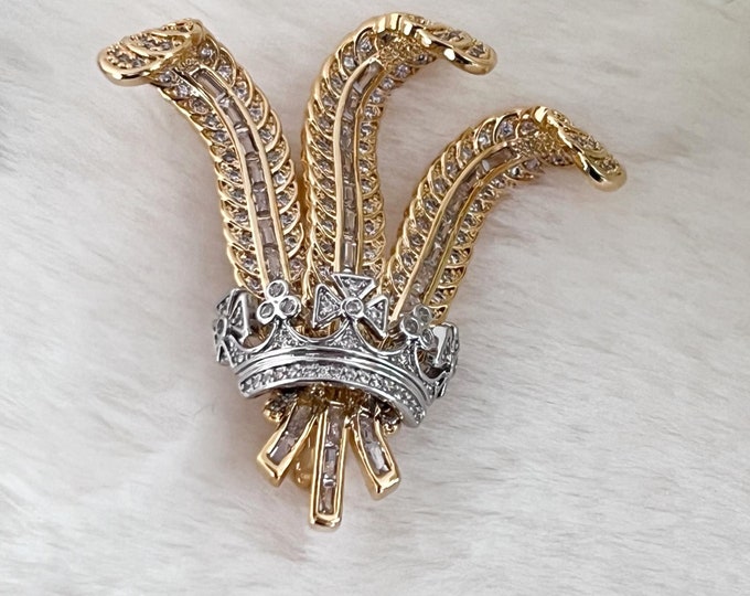 Gold Ostrich Feather Brooch, Recreation of Prince of Wales and Elizabeth Taylor, Zircon Silver Feathers with Silver Crown, #1760