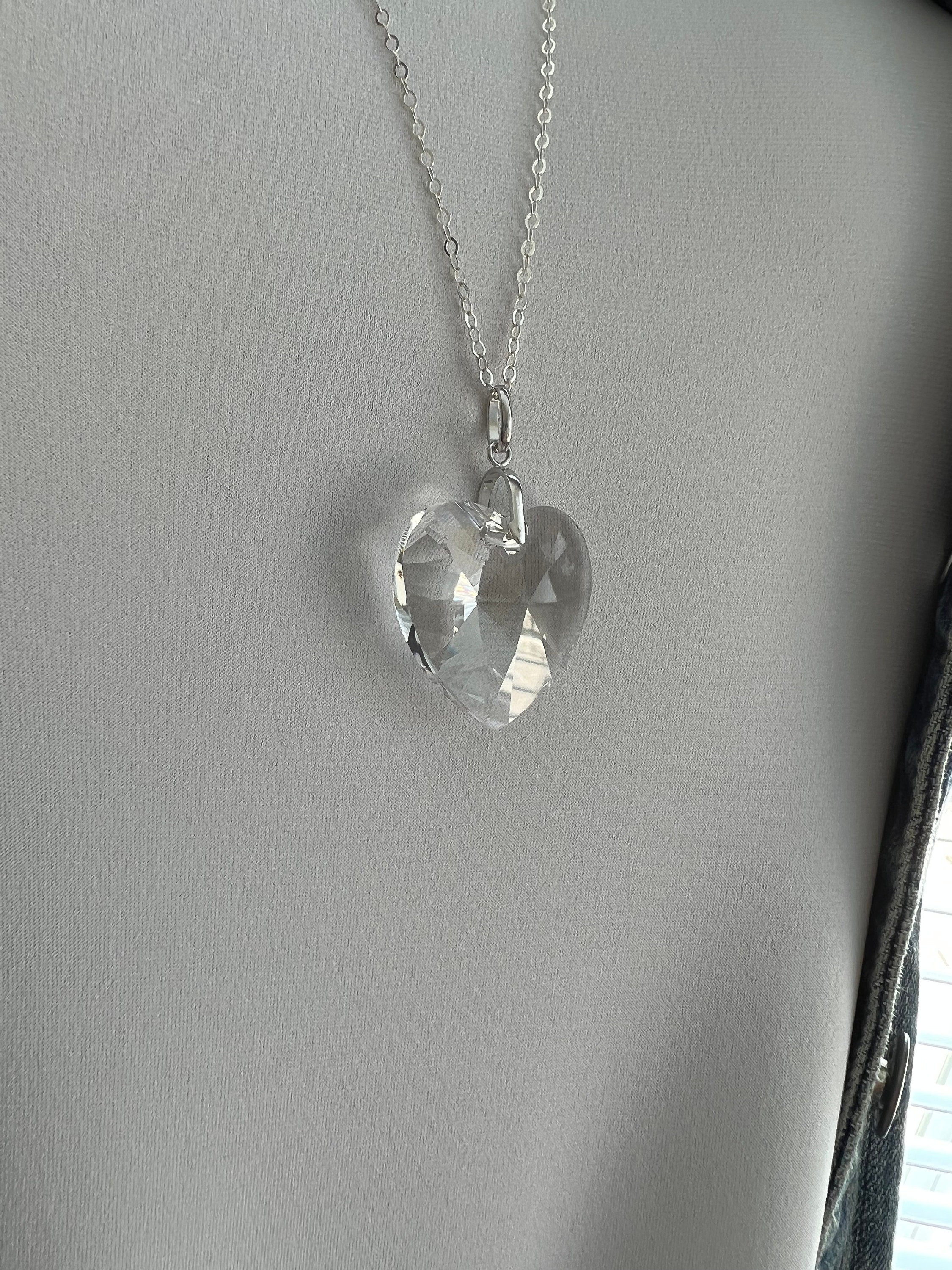 thumbnail image 2 of 14K White Gold Chainmail Heart Pendant 1.33ctw 2 of 14