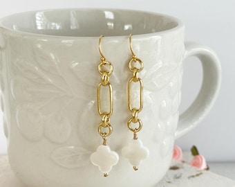 Chunky Chain Link Clover Earrings, Mother of Pearl Clover, 14k Gold Filled Earwires, Bohemian Chain Link Earrings, Four Leaf Clover #1884