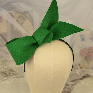 BoutiquebyBrendaLee Christmas Green Fascinator premium felt bow headband statement headpiece