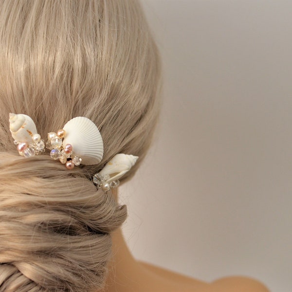 BoutiquebyBrendaLee A Set of 3 Seashells Hair U Pins Jeweled Pin bridal hair clips accessories beach wedding ocean themed mermaid sea shell