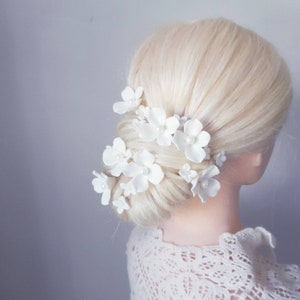 ÉLÉGANTE Hairpin Set porcelain white flowers bridal wedding hair pin small Headpiece Clay Accessories wedding brides ceramic flower hairpins