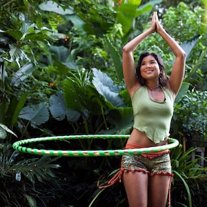 42&quot; Beginner Travel Hula Hoop // Push Button Connector for coiling
