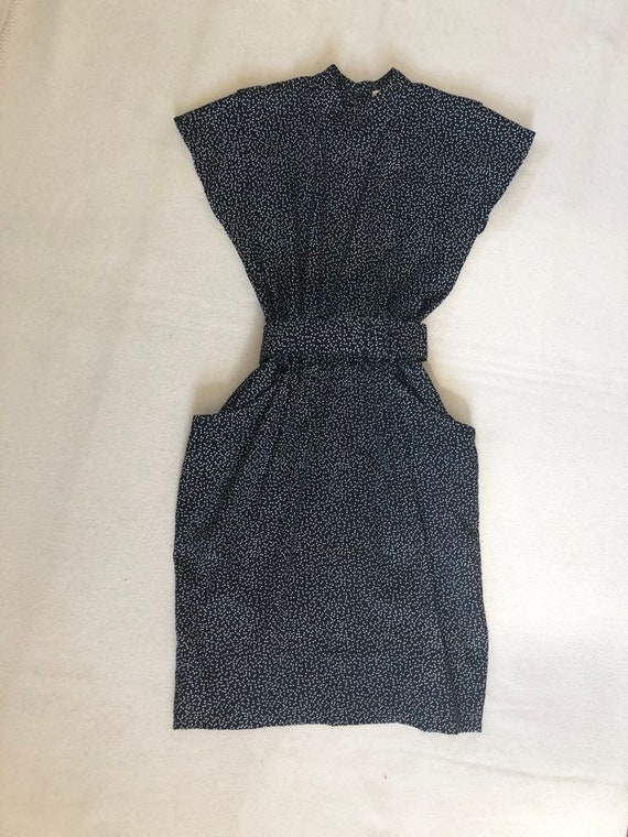 1930s Belted Hourglass Dress