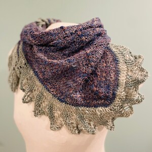 Cotton triangle shawl with lace edging for all season wear, shawl, blue shawl, green cotton shawl, womens shawl, shawl scarf, hand knitted