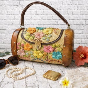 Vintage Monkey Pod Hawaiian Purse 60's Floral Straw Retro Wooden Beach Boho