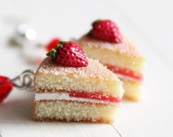 Victoria Sponge Cake Earrings - Strawberry Cake Charms - Handmade Polymer Clay Accessories - Maive Ferrando