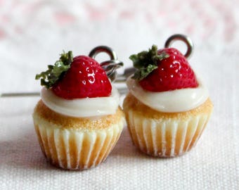 Strawberry Cupcake Earrings - Handmade Polymer Clay Food Jewellery - Maive Ferrando