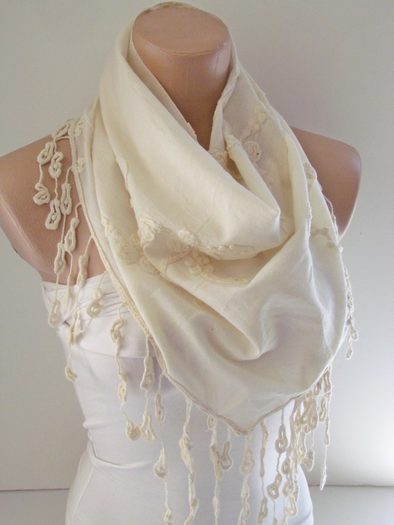 Écharpe crème avec frange Triangle Châle Écharpe-Printemps Mode-Collier-Lariat-Pashmina Écharpe Neckwarmer Infinity Écharpe-Cadeau fête des Mères image 2