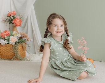 Daisy Field Flutter Sleeve Dress: Floral Dress, Spring Dress, Easter Dress, Ruffle Sleeve, Girls Dress, Daisy Print Dress, Size 0-9/10