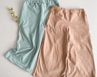Wide Leg Pants / Solid Wide Leg Pants / Kids Clothes / Girls Clothing / Girls Pants / Gaucho Pants / Girl Spring Clothes / Knit Pants / 0-9