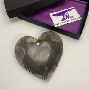 Heart Shaped Iron Ring Dish, Dainty Iron Anniversary Ring Holder Gift for Him or Her for Wedding 6th Anniversary