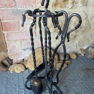 Horse&#39;s Head, Equine Fireplace Companion Set, 4 Piece Set, Poker, Tongs, Dustpan and Brush with Stand