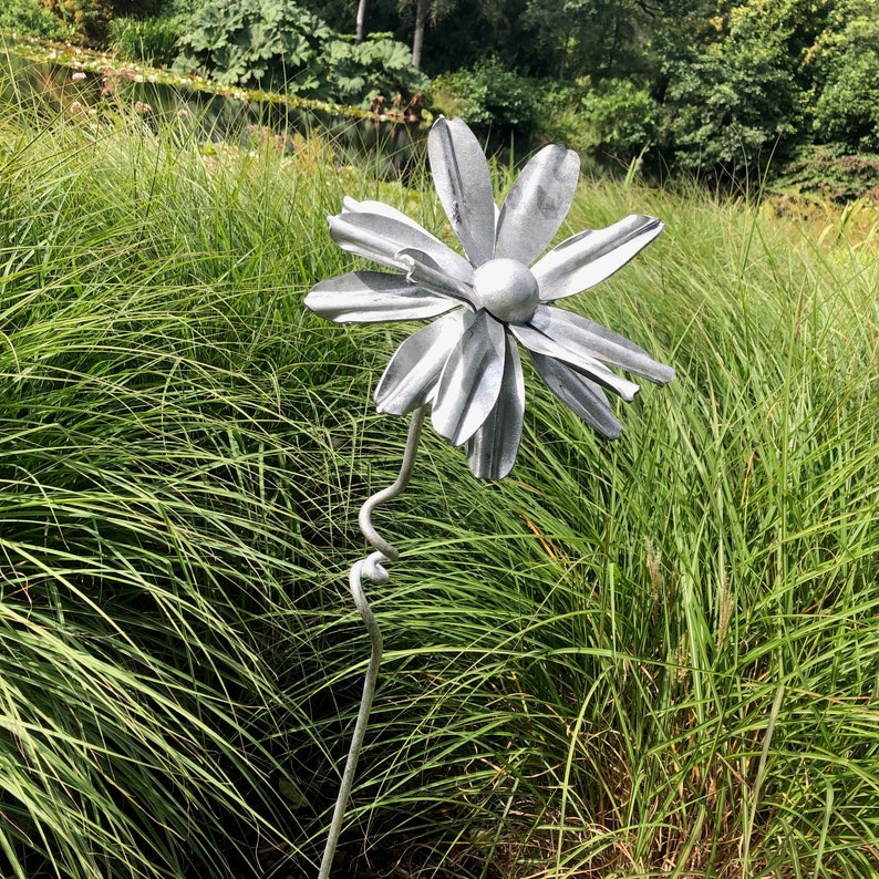 Daisy Flower Garden Sculpture Giant Flower Botanical Art Etsy UK