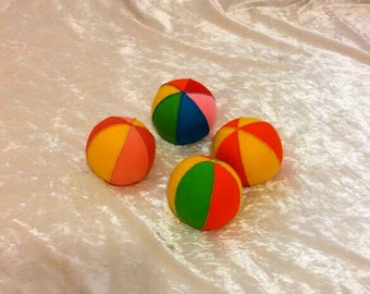 Juguete Waldorf Rattle Ball (varios colores para elegir), hecho a mano con materiales naturales