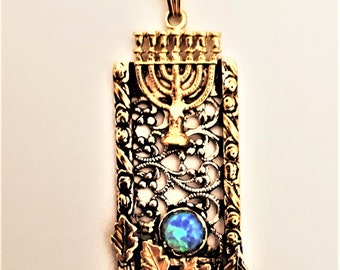 Menorah Necklace. 14k Gold Menorah Pendant. Menorah Jewelry. Biblical Menorah. .Jewish Jewelry. Custom Jewish Jewelry.