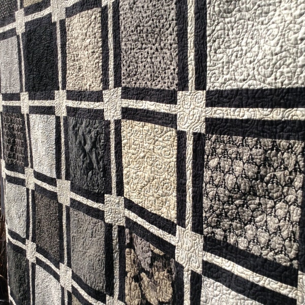 Simple Layer Cake Quilt pattern (full 81" X 94") (king/queen 99"X114")