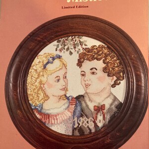 Cross My Heart Counted Cross Stitch Leaflet #CSL-26 &quot;Under the Mistletoe&quot; 1986)
