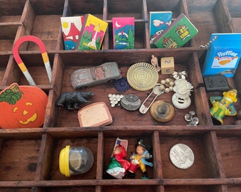 Vintage Goblincore Lot Toys Dice Souvenirs Craft Supplies Buttons Keychains Miniatures Junk Drawer Lot