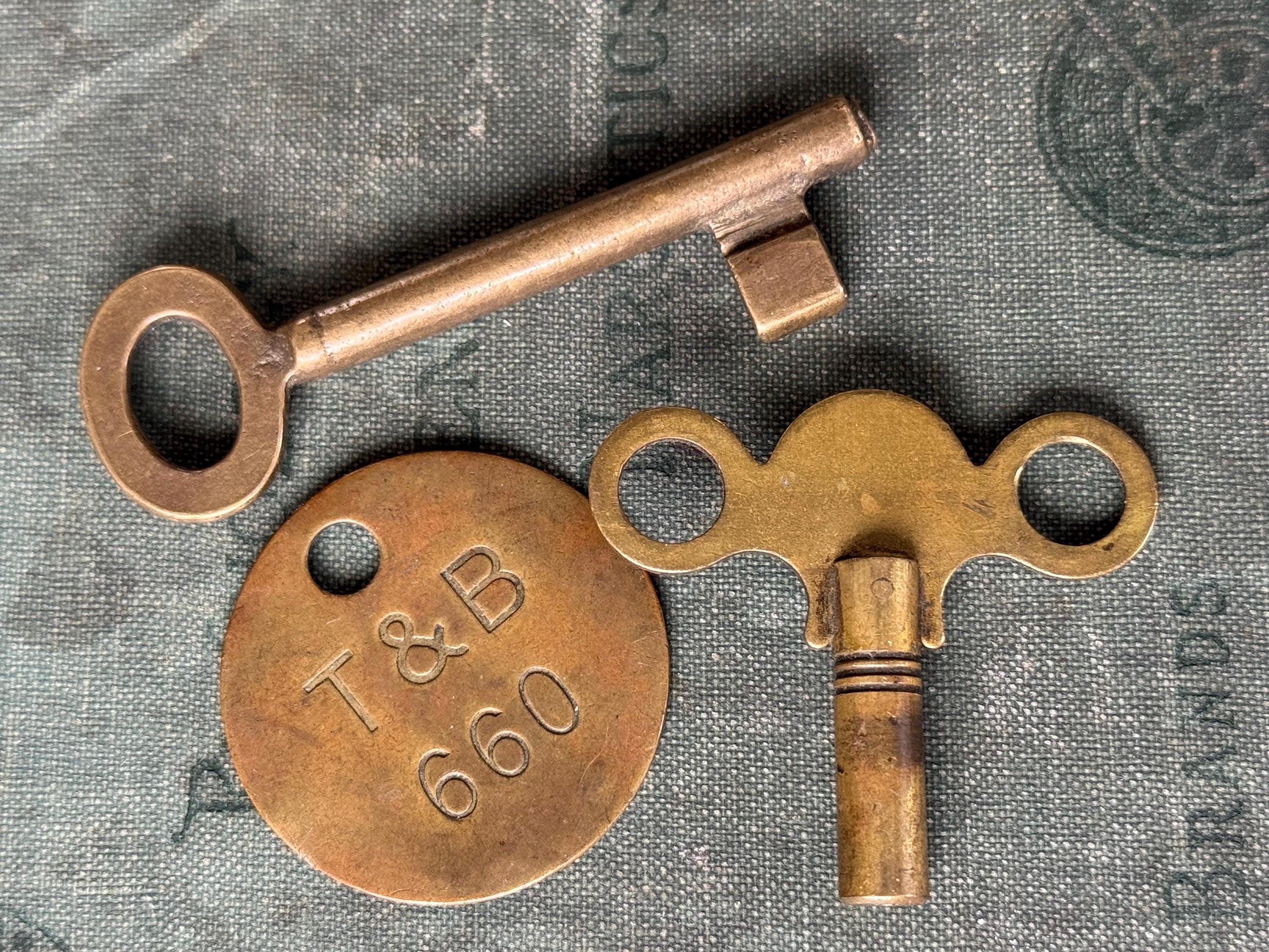Antique Metal Brass Old Skeleton Key Clock Key and T&B 660 Tag Hardware ...