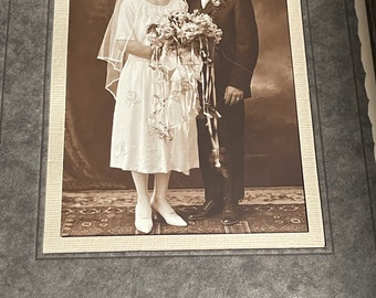 Antique Enveloped Wedding Photo Portrait Frankenmuth Michigan