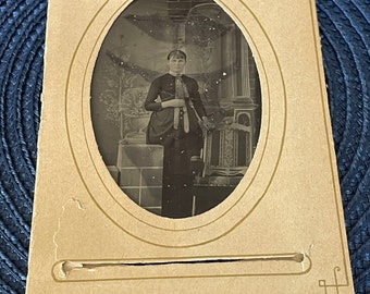 Antique Victorian Tintypes - Victorian Women - Ephemera - Photography