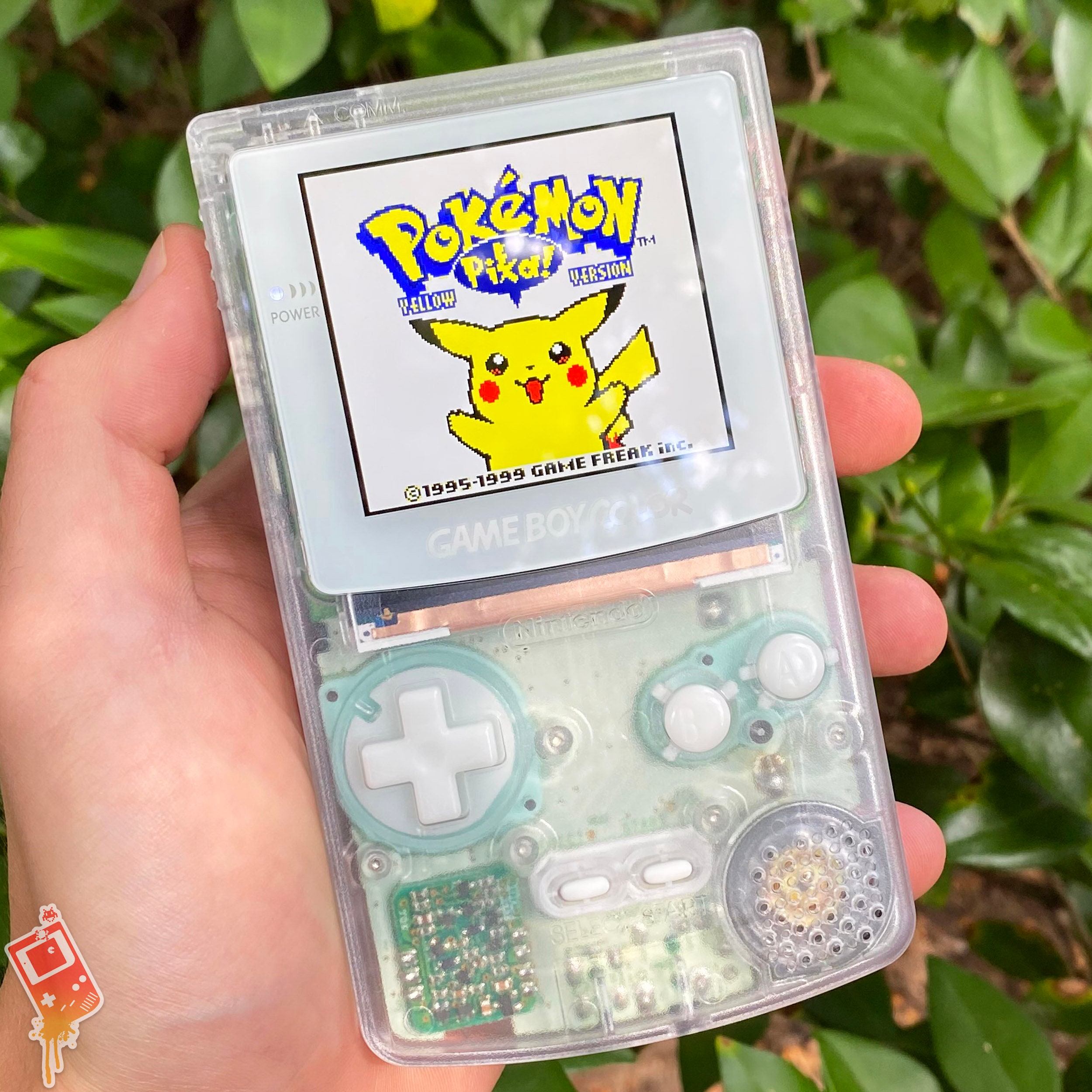 Custom Backlit IPS XL Nintendo Gameboy Color Clear/white by