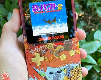 Aangepaste verlichte Nintendo Gameboy Color IPS XL "Artist Series" - Ho-Oh by 8bitAesthetics & Ori Avissar