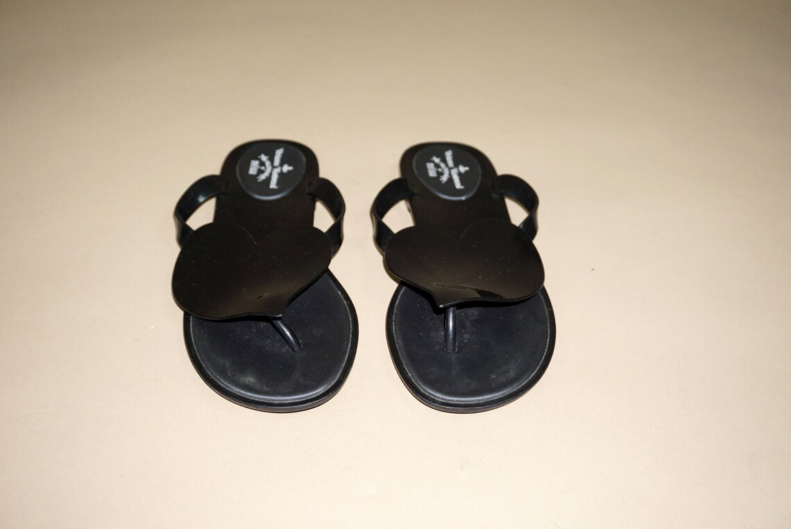 vivienne westwood flip flops black